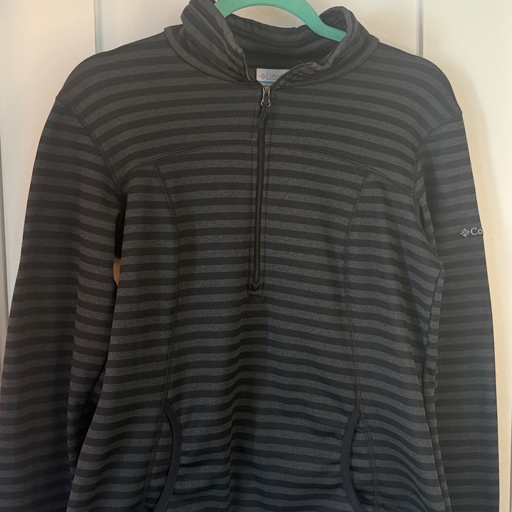 Columbia Women’s Dark Gray Striped Zip-Up Sweater Size M